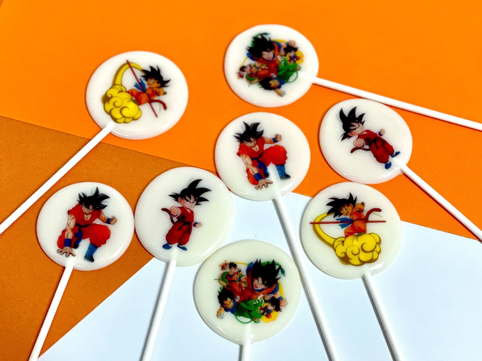 Piruletas de Dragon Ball hechas a mano sin azúcar