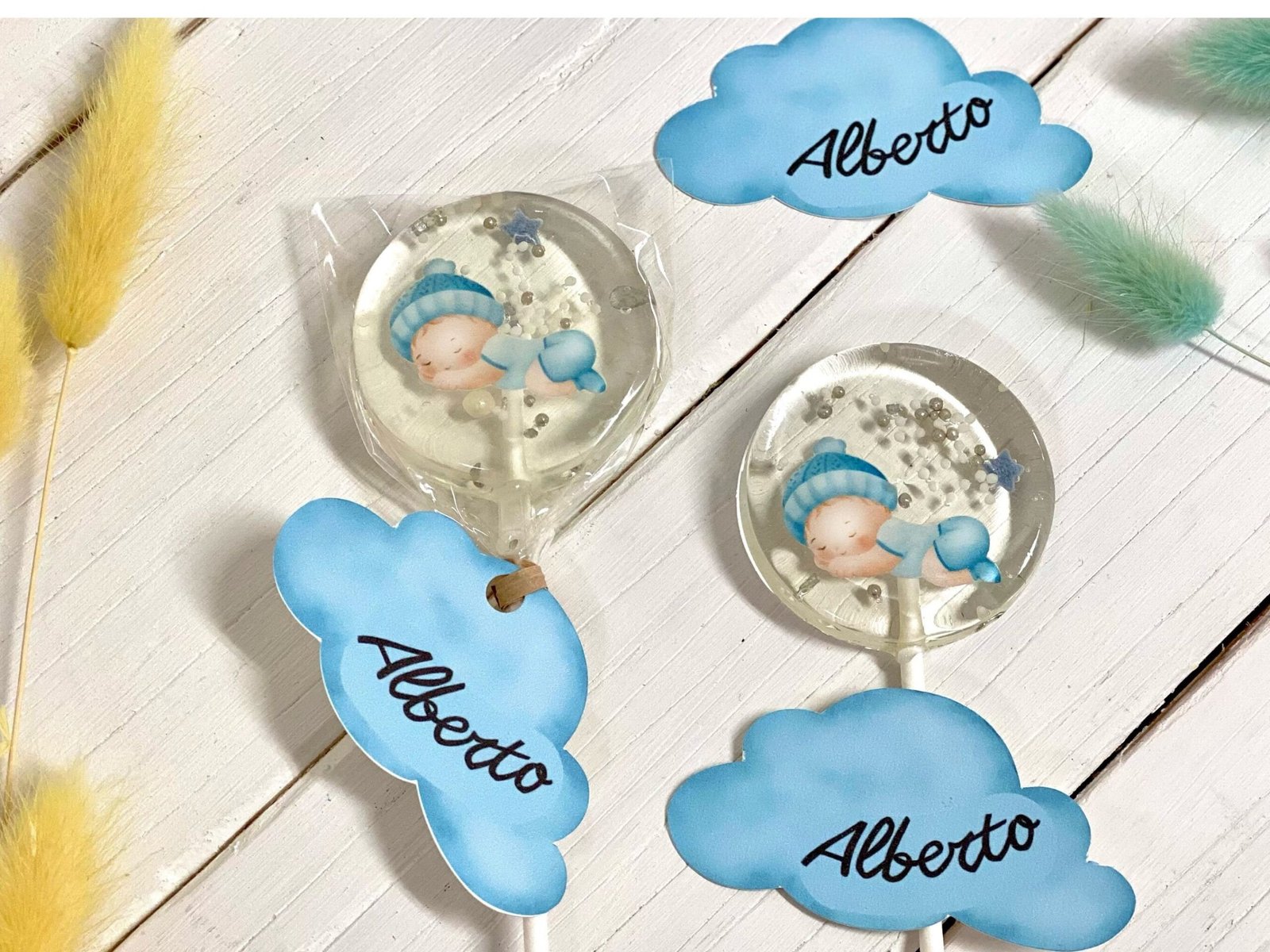 Baby shower favorece piruletas de caramelo duro hecho a mano azul