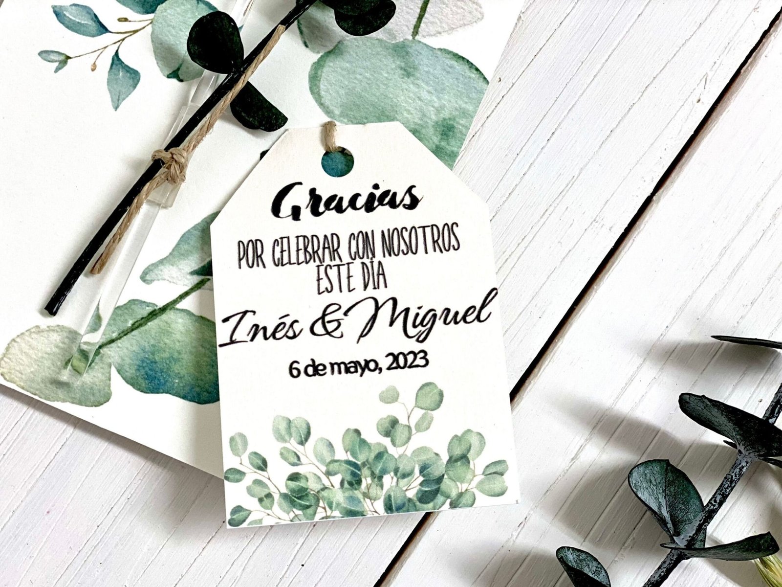 Recuerdos de boda Piruletas de hojas de eucalipto hechas a mano y personalizadas. Caramelos duros - Imagen 7