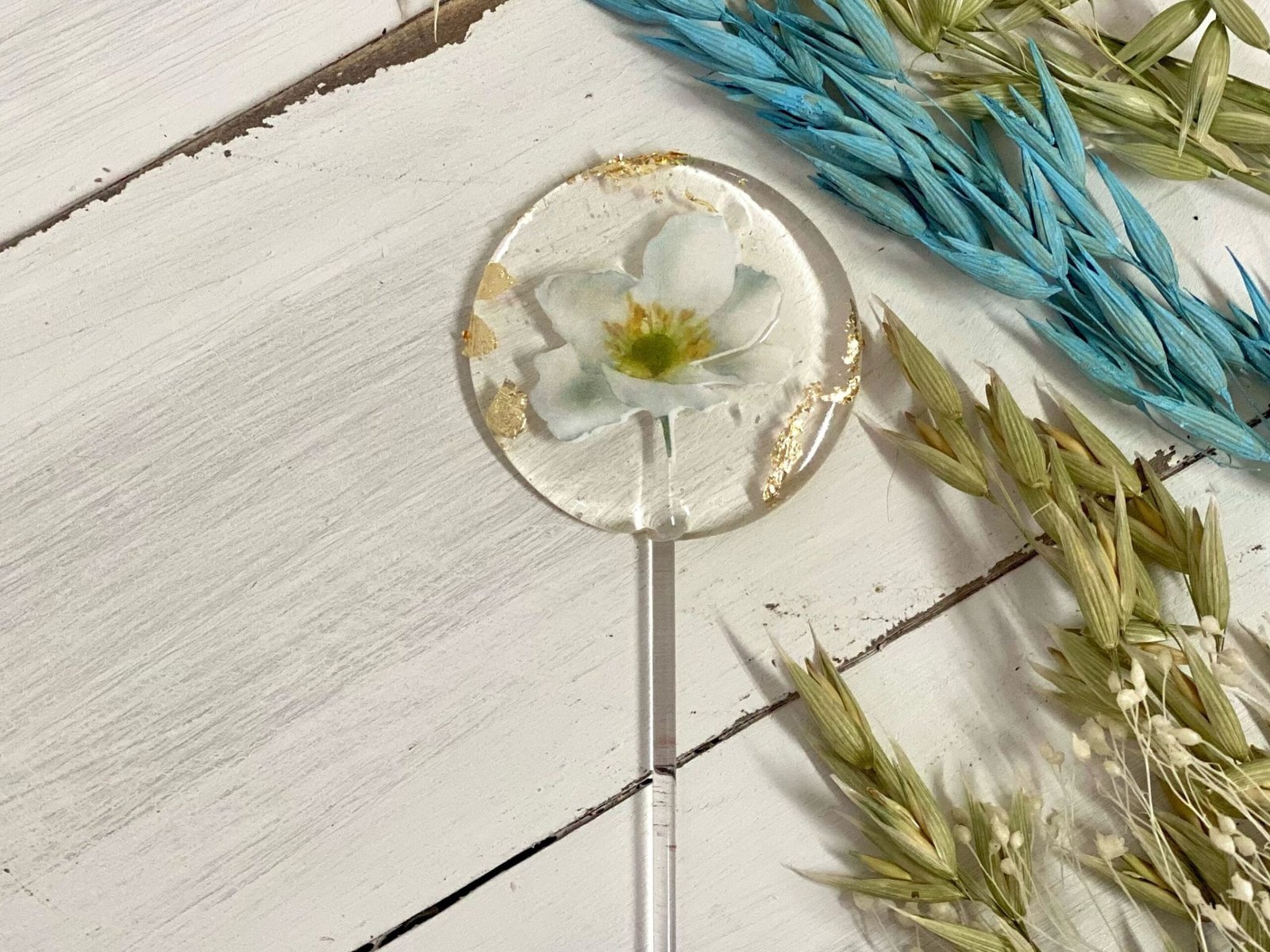 Piruletas de flores blancas hechas a mano Caramelo duro