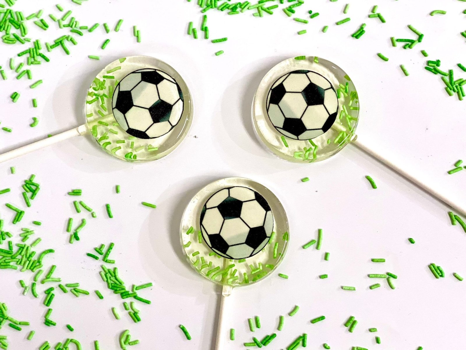 Piruletas de balón de fútbol hechas a mano, caramelo duro sin azúcar