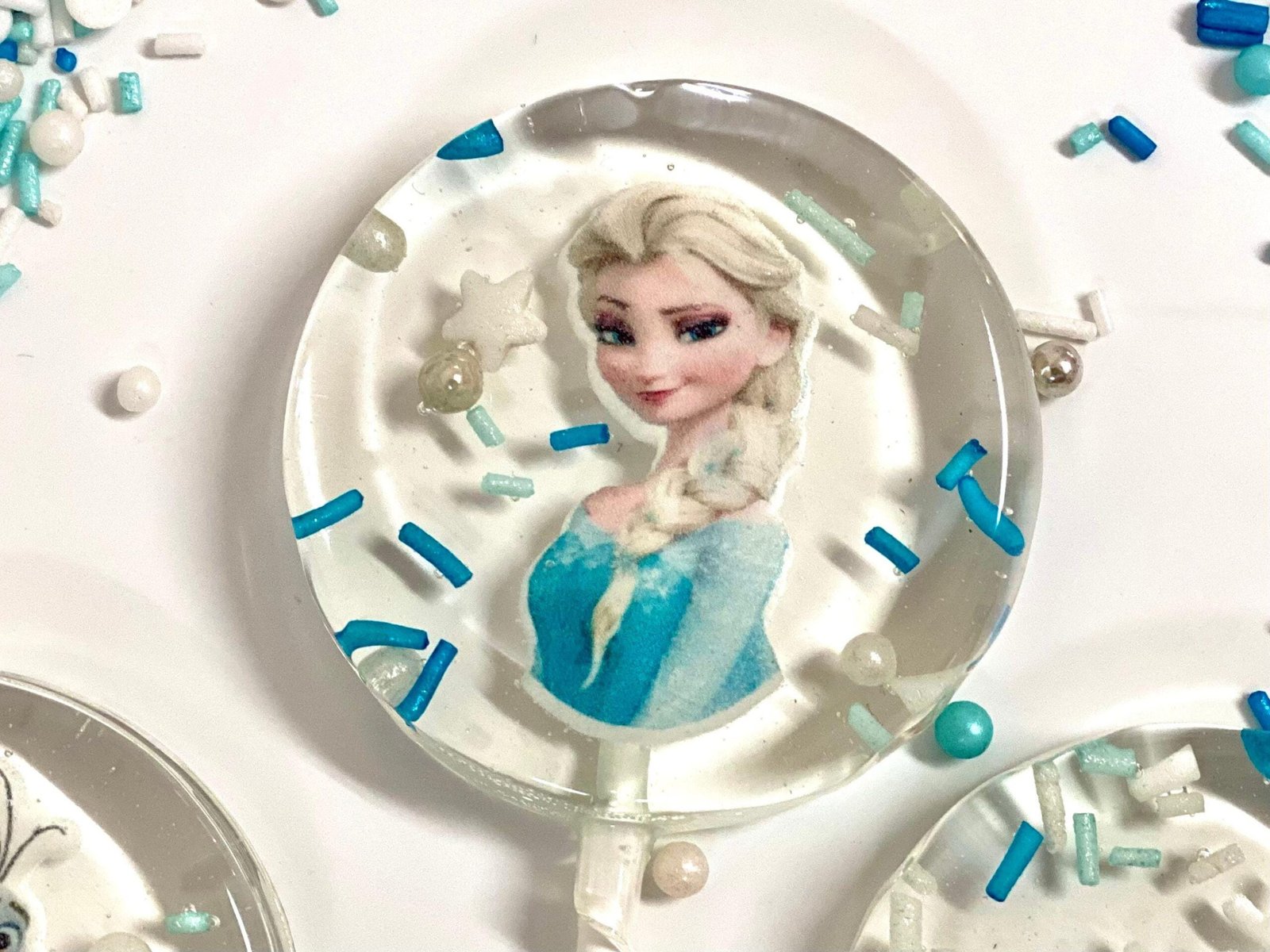Piruletas de la película Frozen hechas a mano sin azúcar - Imagen 4