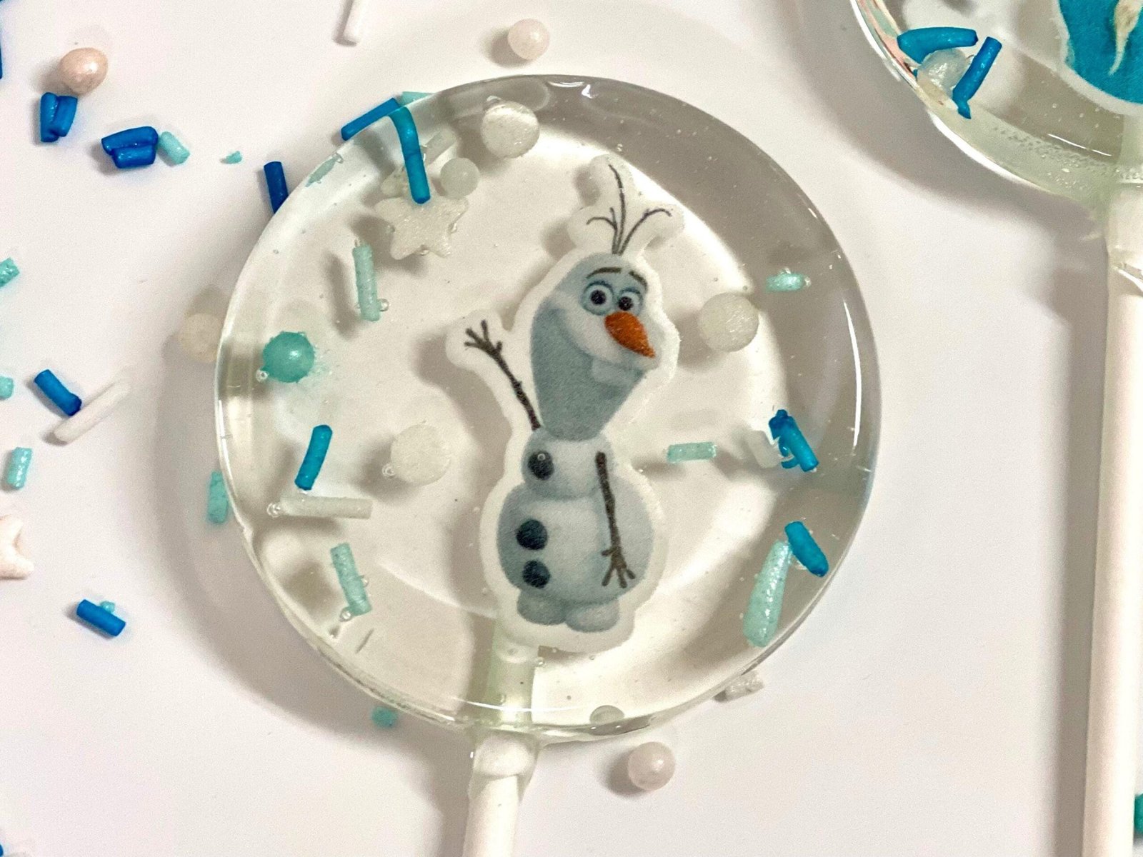 Piruletas de la película Frozen hechas a mano sin azúcar - Imagen 3